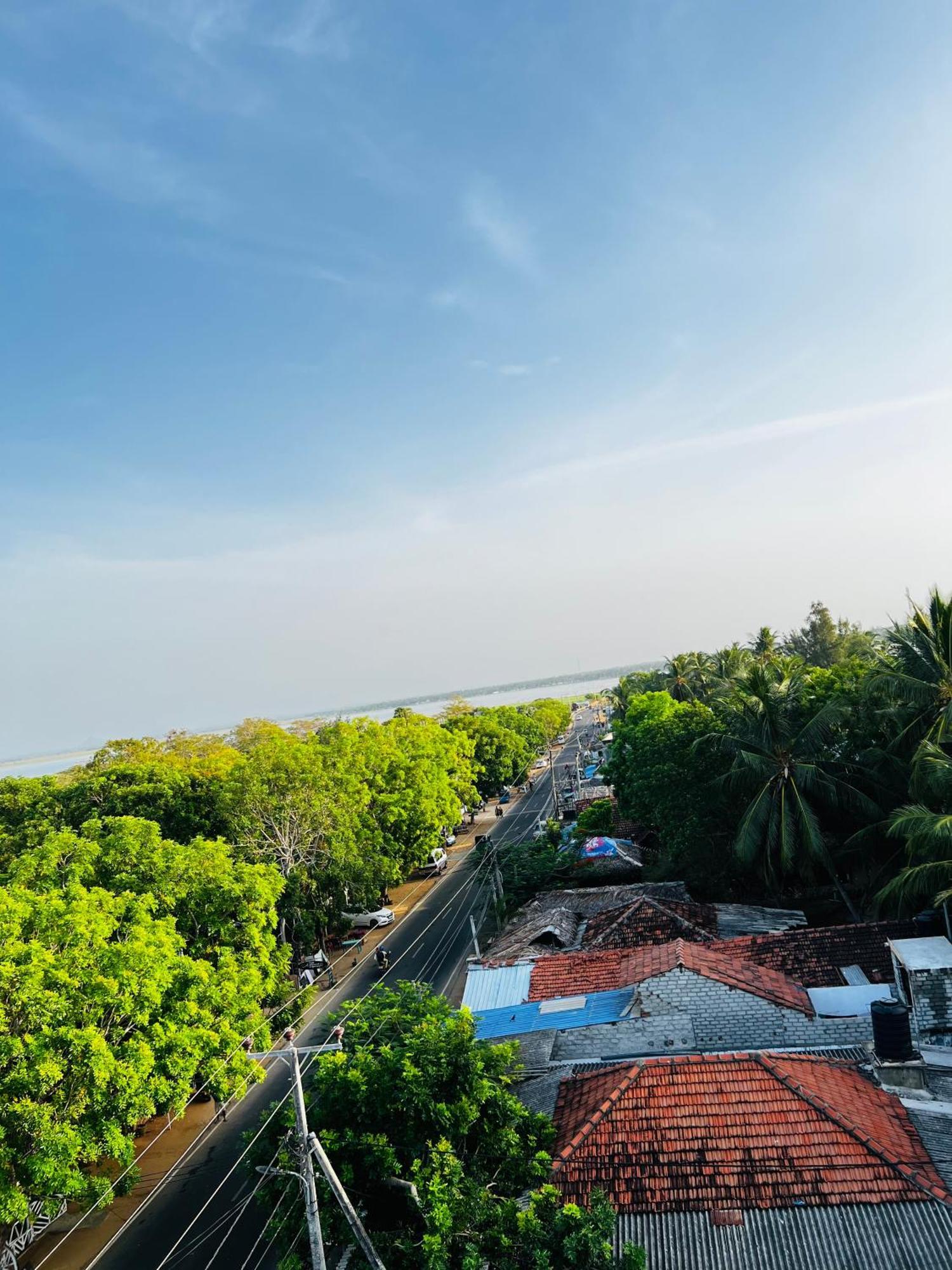 The Amora Arugam Bay Exterior photo