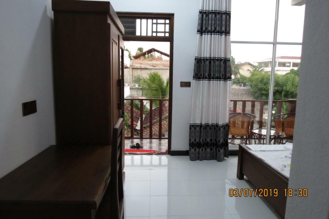The Amora Arugam Bay Exterior photo